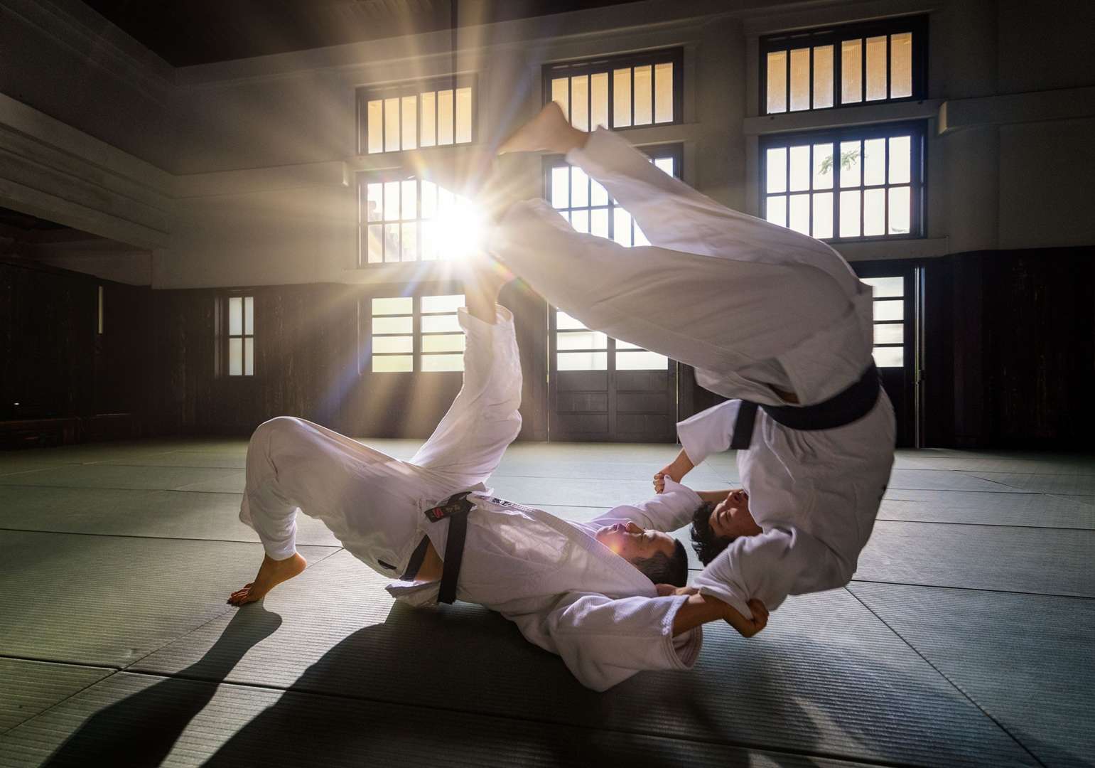 kata to zbiór sekwencyjnych technik karate wykonywanych w ustalonej kolejności kata to indywidualny taniec walki bez przeciwnika